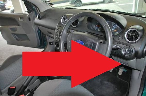 Ford Fiesta Mk5 diagnostic obd2 port location picture